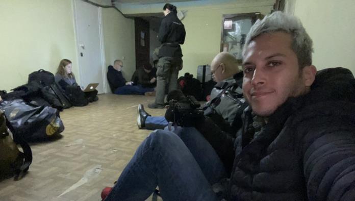 Están bombardeando: youtuber mexicano en Ucrania comparte historias de operación rusa 