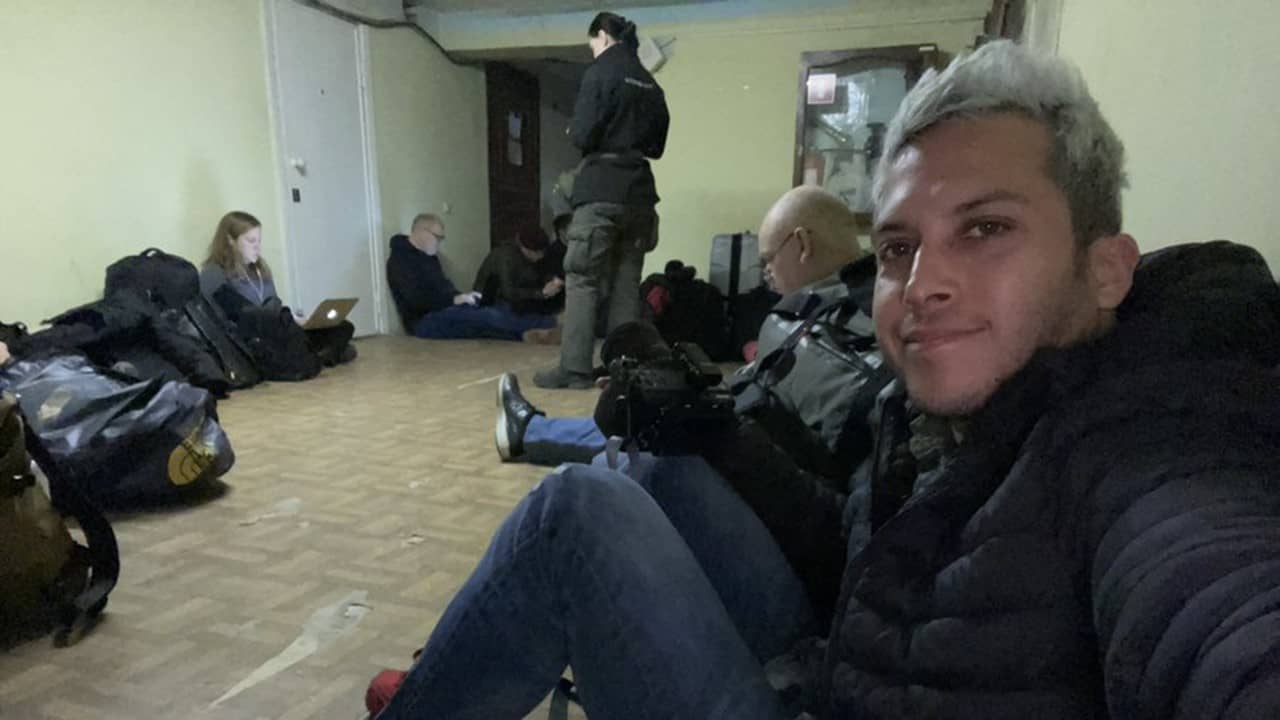 Están bombardeando: youtuber mexicano en Ucrania comparte historias de operación rusa 