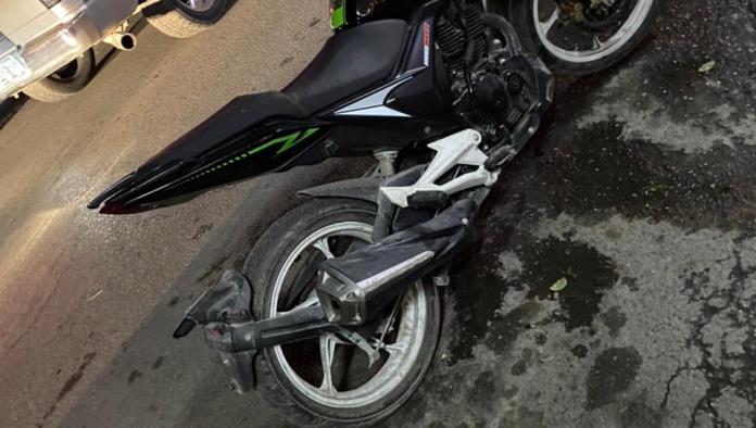 Embiste a motociclista
