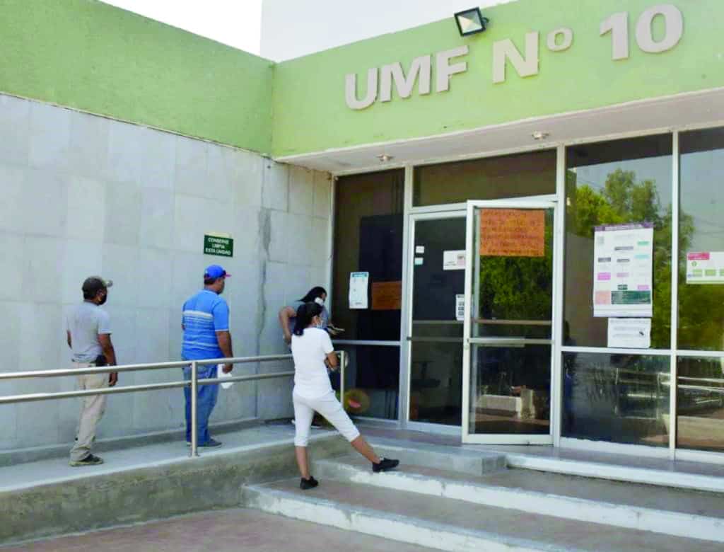 Remueven a Directora de la Clínica 10 debido a las constantes quejas.