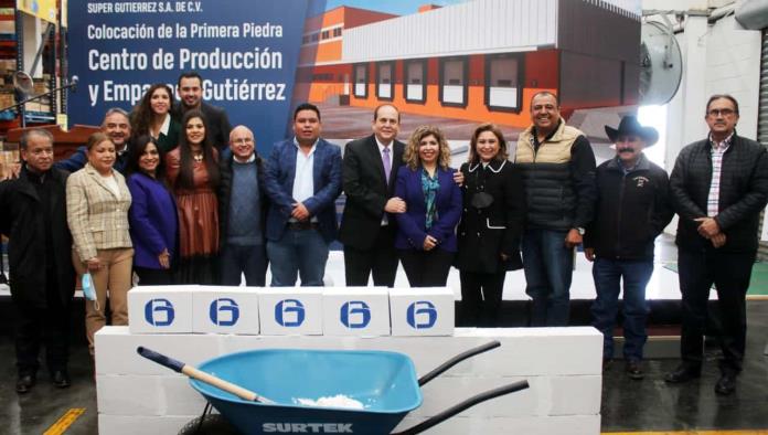 Reconoce Diana Haro a familia Gutiérrez, como impulsores del desarrollo en carbonífera
