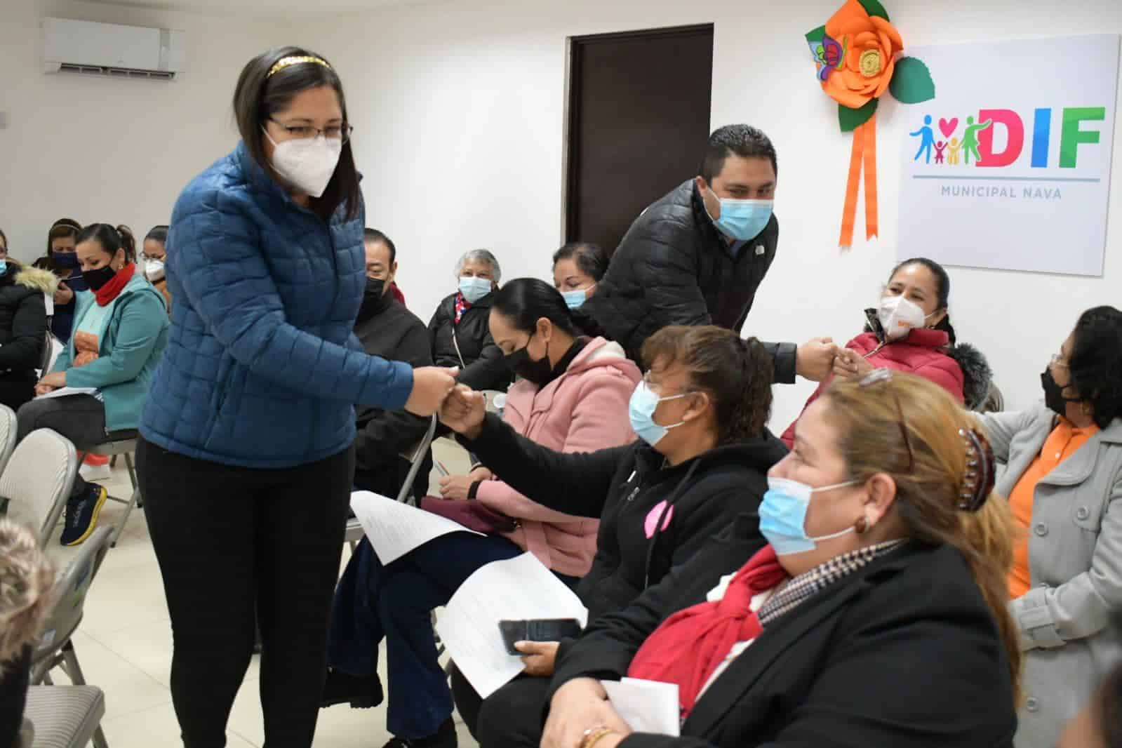 Realiza conferencia Instancia de la Mujer por el Día Naranja