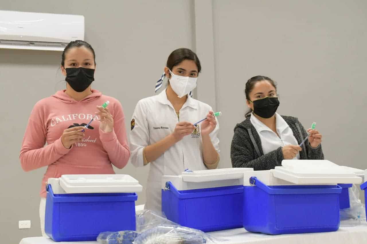 Vacunan a  350 rezagados