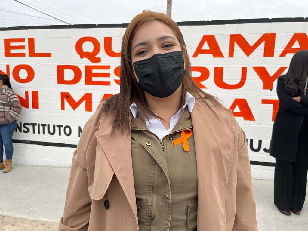 Difunden mensaje contra la violencia con murales callejeros