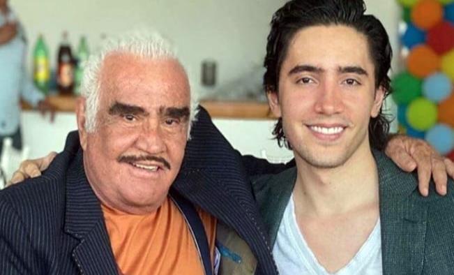 Alex Fernández confiesa que el supuesto fantasma de su abuelo se le aparece