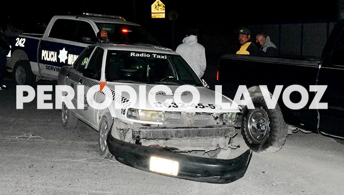 Causa taxista fuerte choque