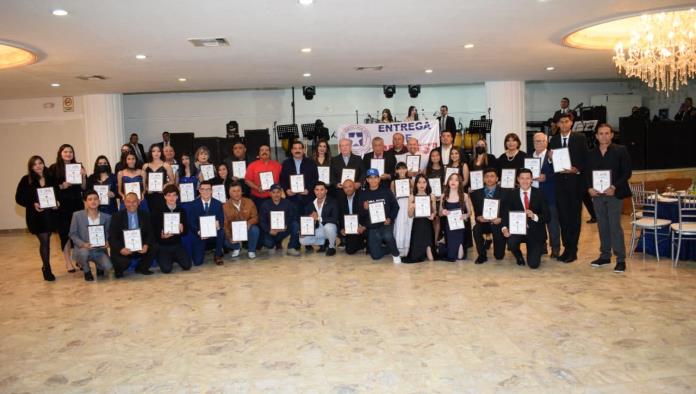 Brillante noche de Astros 2021