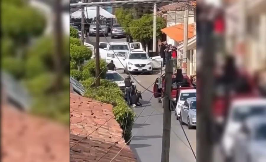Sicarios habrían borrado todo rastro de la ejecución en Michoacán; limpiaron la zona y se llevaron los cuerpos.