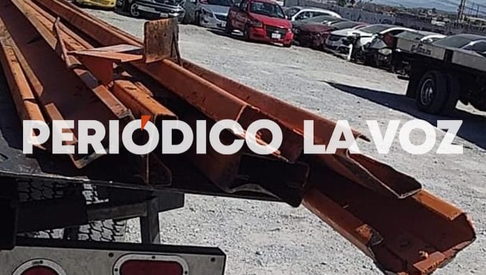 Lo ‘tuercen’ cortando nave