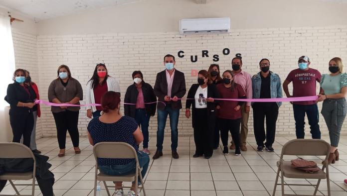 Apuestan por la superación de las mujeres