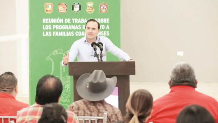 Alcaldesa Pily Valenzuela junto a Manolo Jiménez coordinan acciones de `Mejora Coahuila