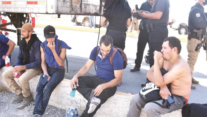 Darán visas humanitarias a 64 migrantes