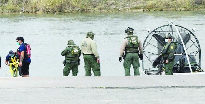 Rescatan cuerpos de 2 mujeres ahogadas en aguas del río Bravo