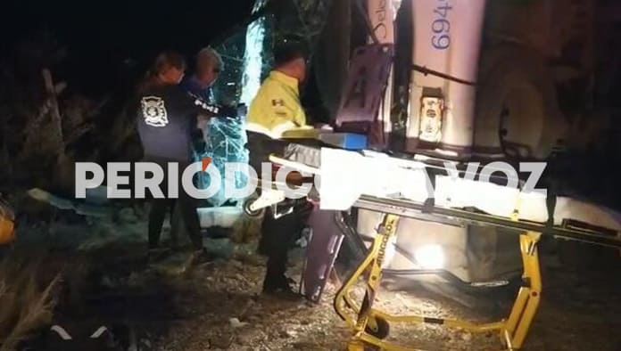 Nueva Rosita: ¡Vuelca autobús; 1 muerto!