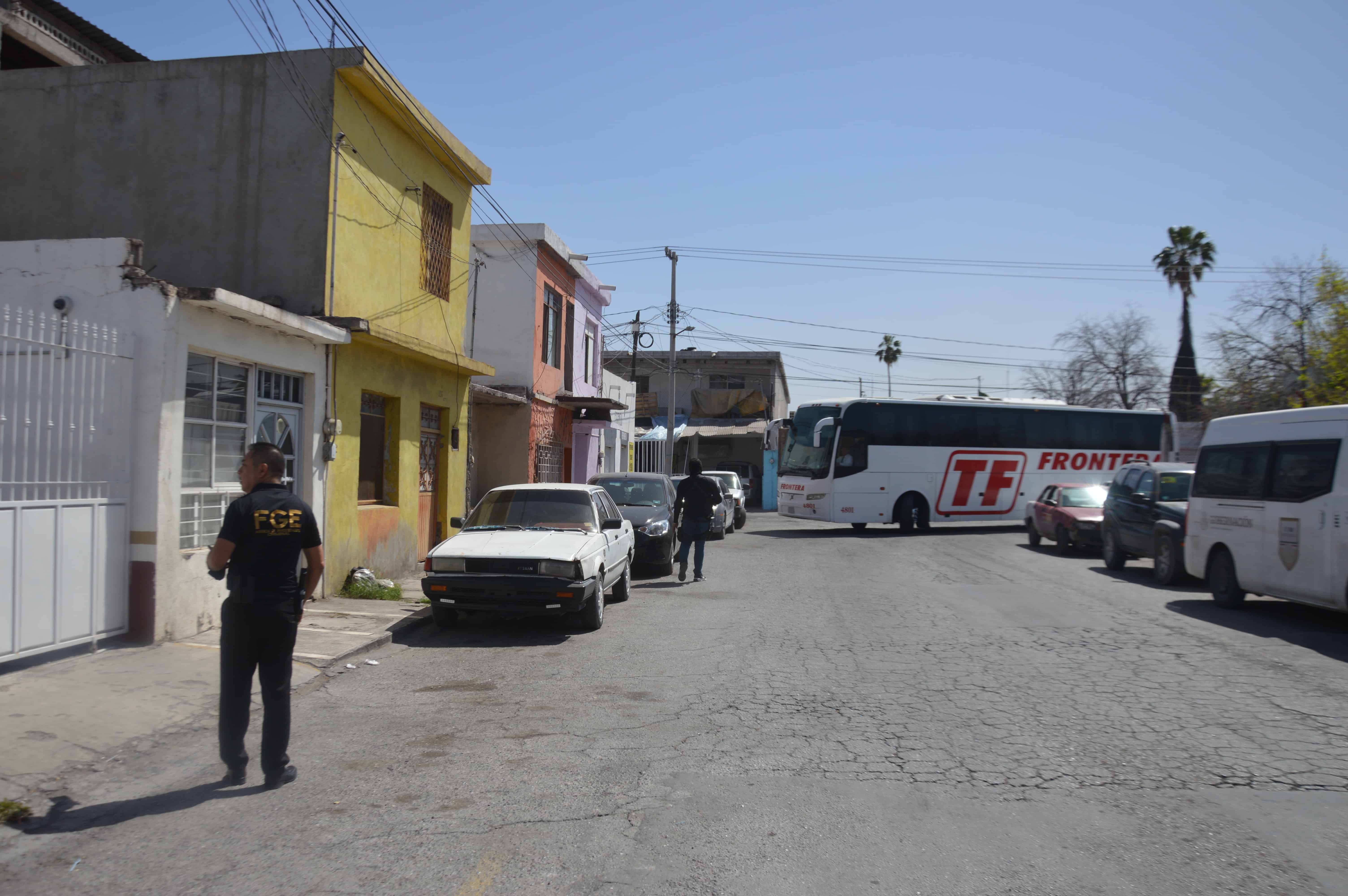 Rescatan ahora a 43 migrantes