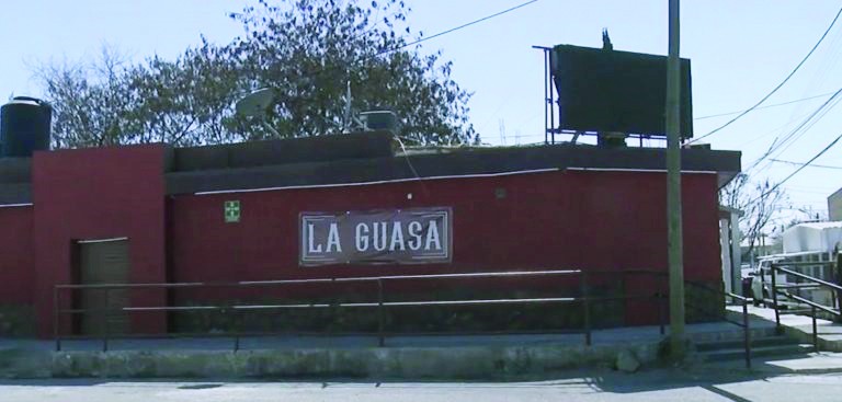 Riña entre mujeres en bar La Guasa en Frontera.
