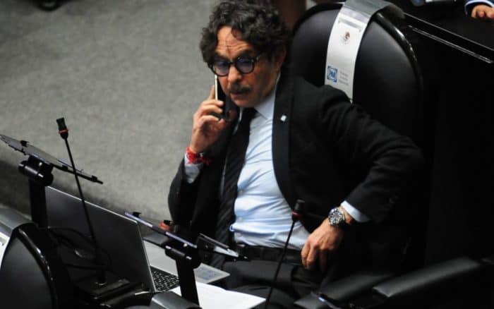 INE ordena eliminar comentarios transfóbicos de Quadri