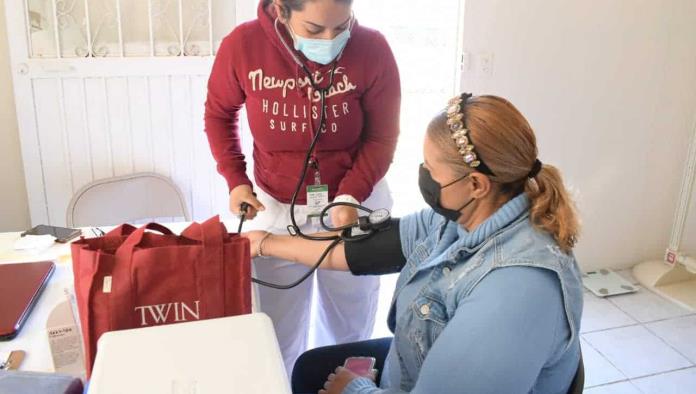 Aprovechan vecinos campaña de salud