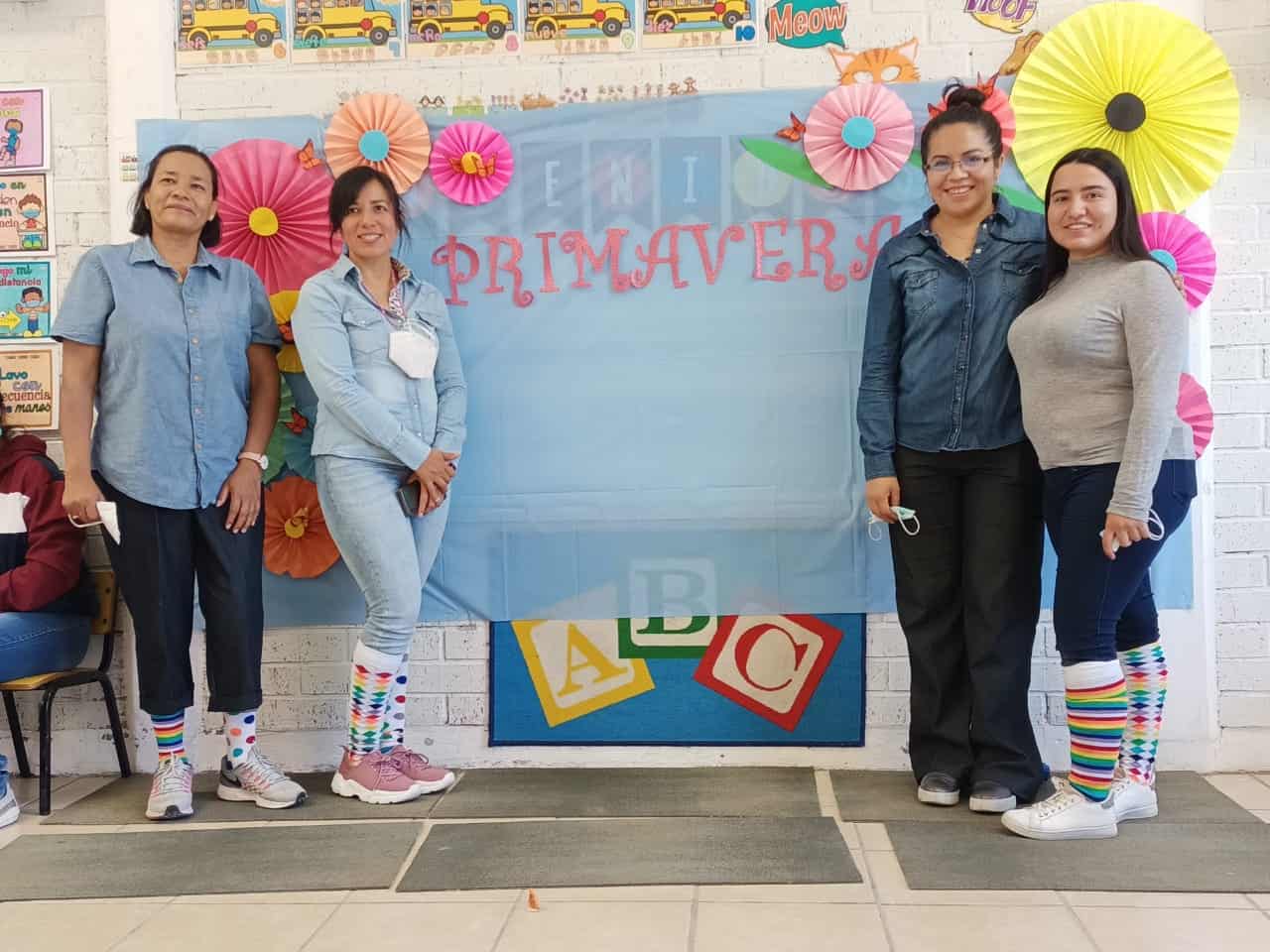 Celebran la primavera niños del CAM 40