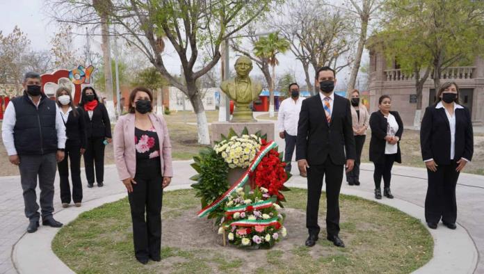 Conmemoran aniversario del Benemérito de las Américas