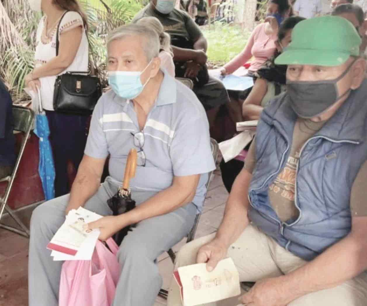 Firman alianza para atender a abuelitos
