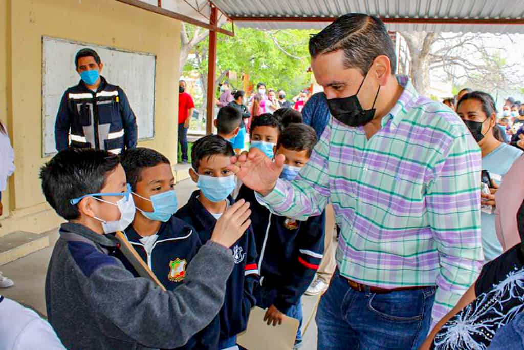 Van más de mil niños vacunados de Allende