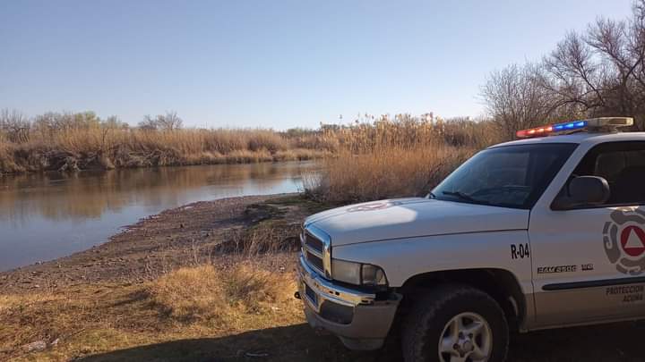 Peligroso cruzar el río Bravo