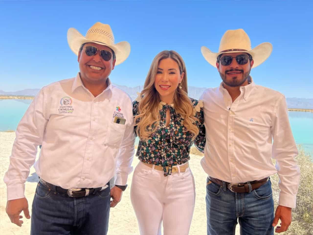 Múzquiz: Visita Tania Flores a Cuatro Ciénegas