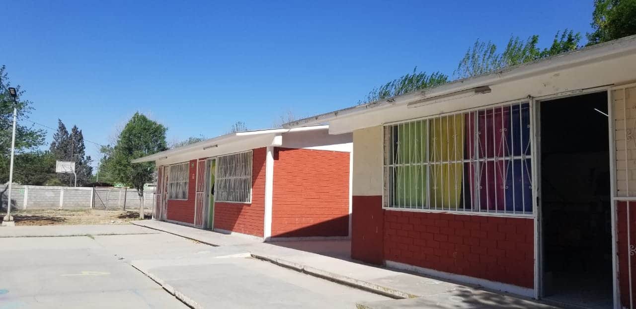 Donan insumos a jardines de niños