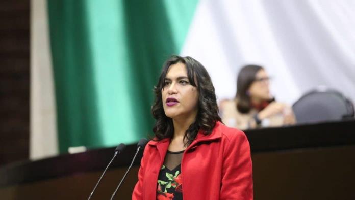 Diputada trans abandona Morena; Se declara independiente
