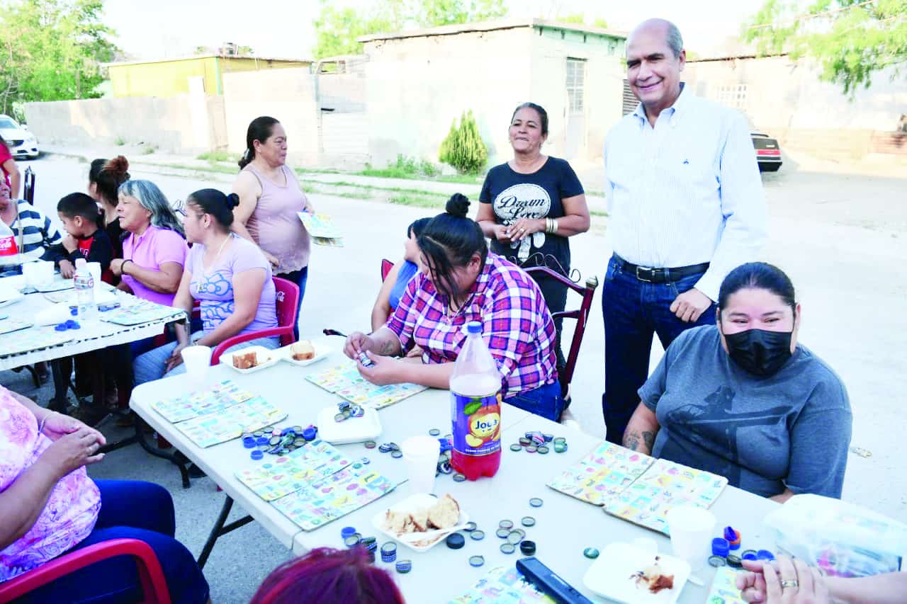 Celebra Alcalde la colonia 2 de Abril