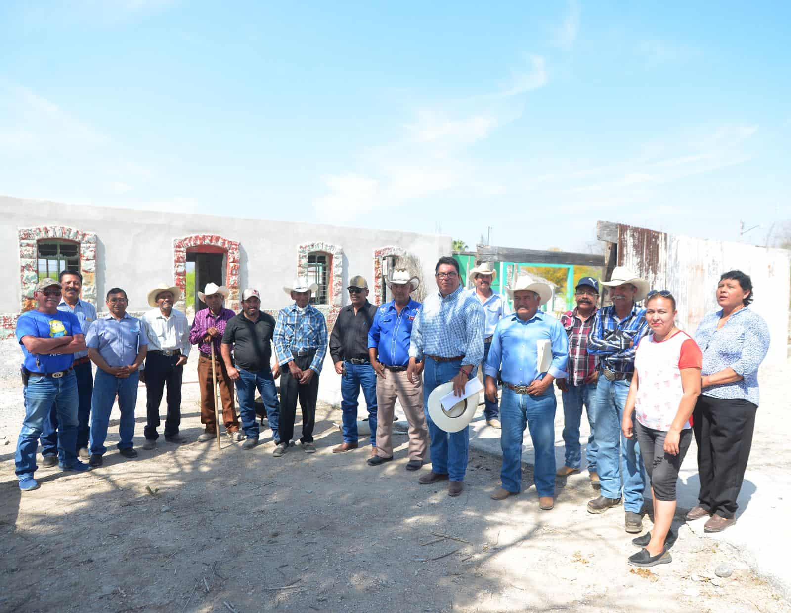 Atiende Piña a ejidatarios