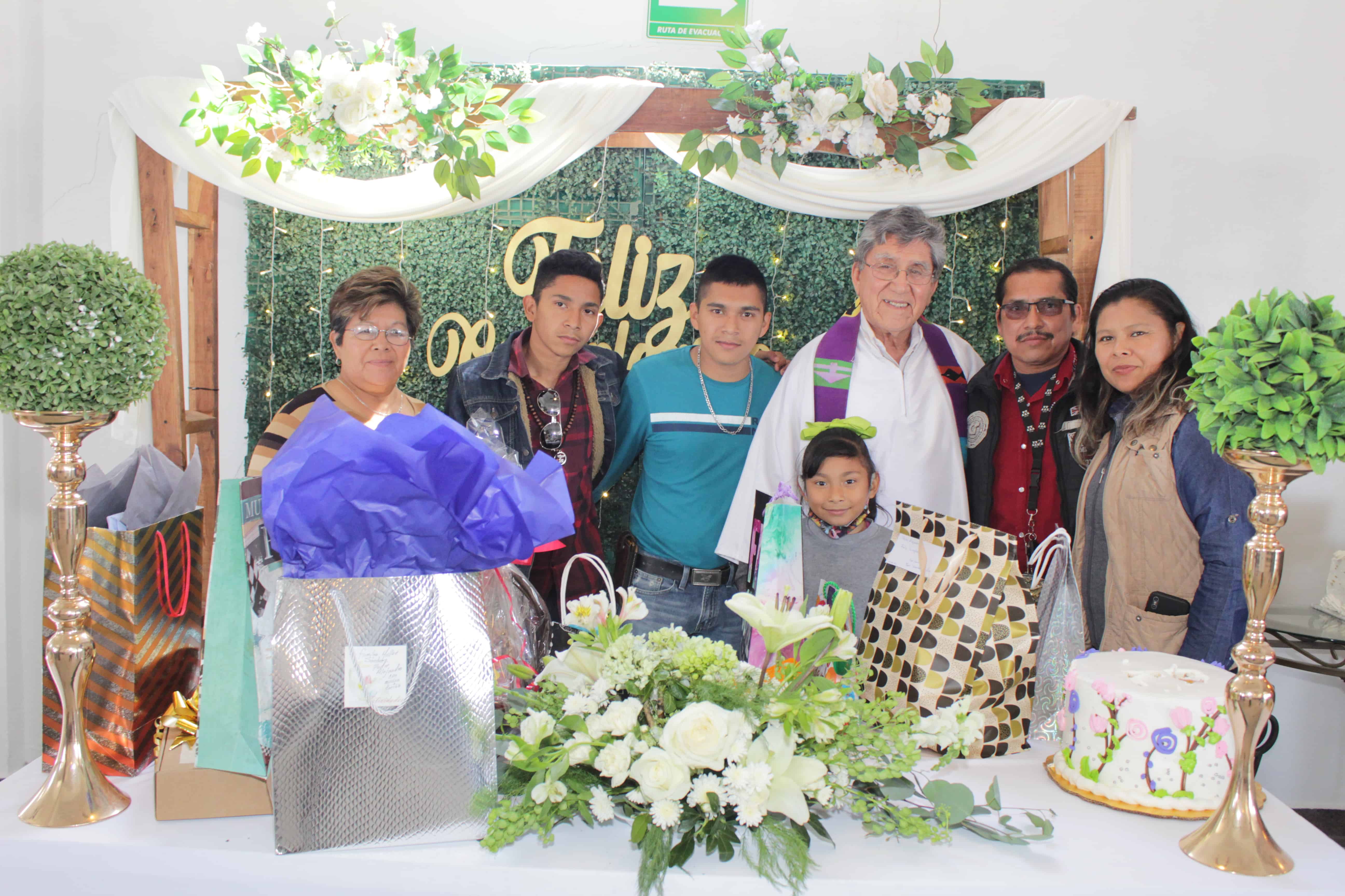 Bendiciones para Padre Alejandro