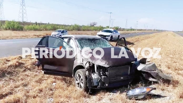 Volcadura en Sabinas deja tres lesionados
