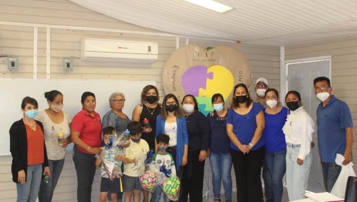 Acude DIF Cuatro Ciénegas a plática sobre autismo
