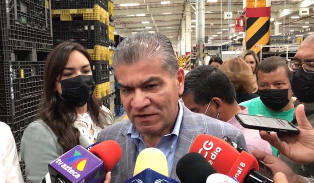 Acata Riquelme decisión del INE