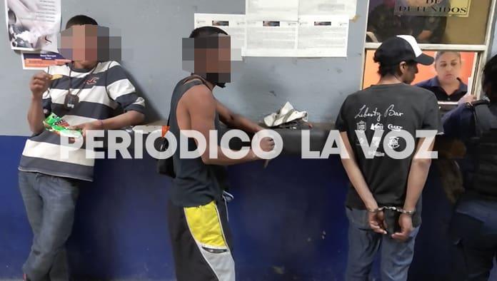 Desata trío persecución