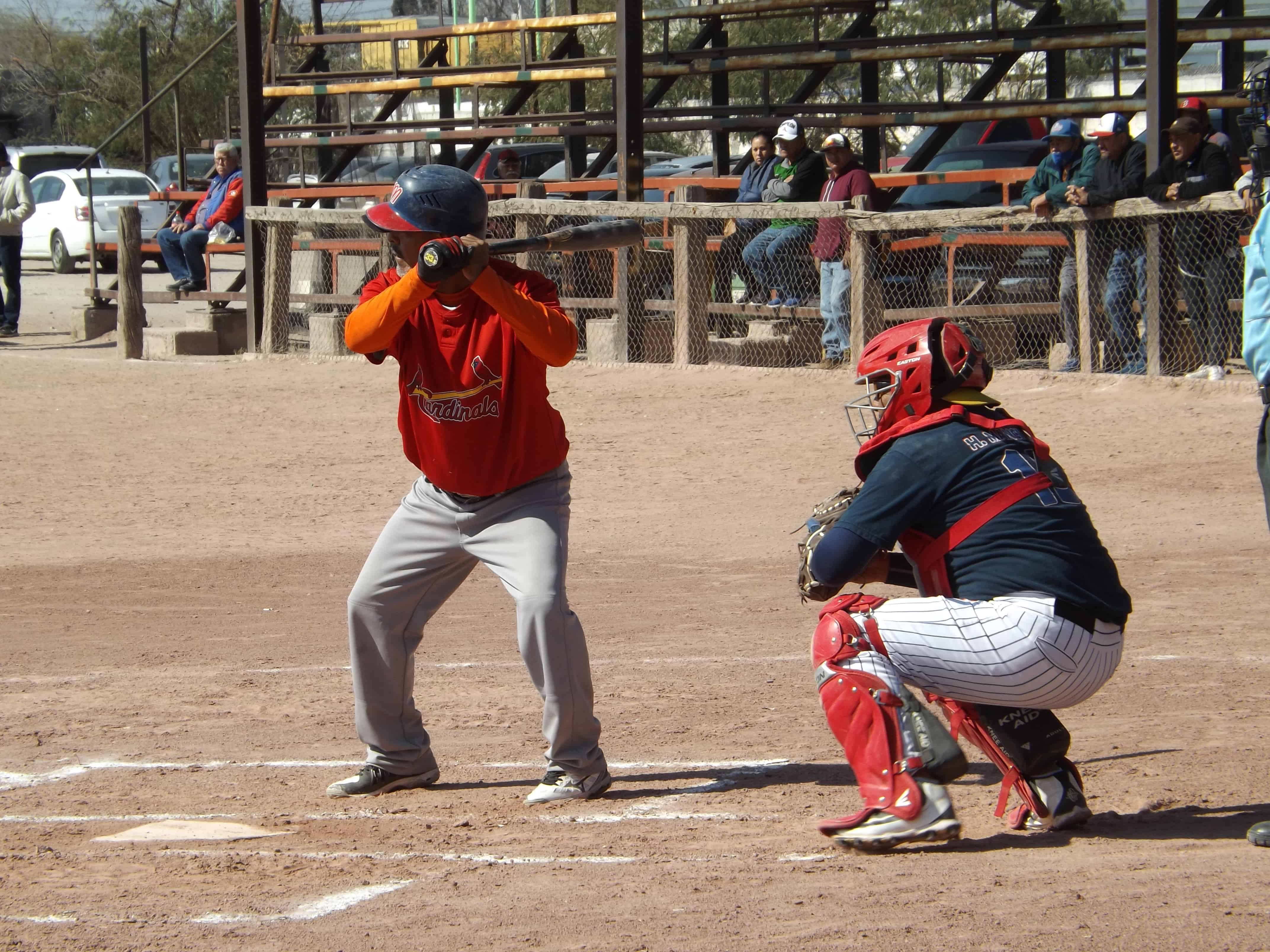 Se jugó la primera fecha en Liga Recreativa de Beisbol de 60 Años.