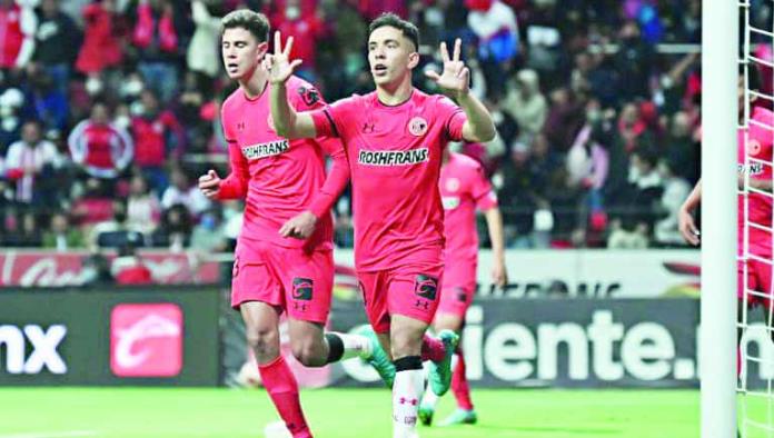 Toluca le hace la diablura a Chivas sobre la hora