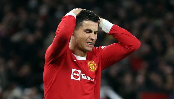 Cristiano Ronaldo le da manotazo a un niño