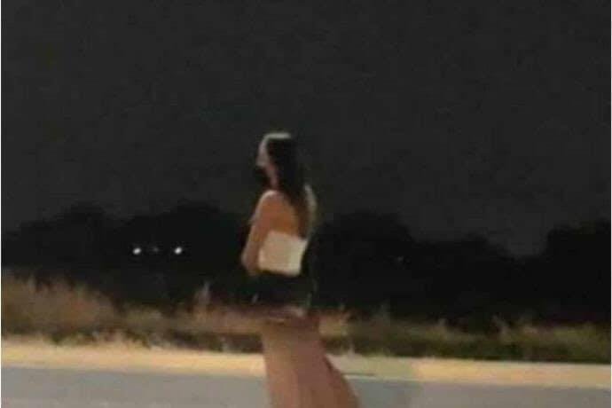 La última foto que se tomó Debanhi antes de desaparecer; estaba en medio de la carretera
