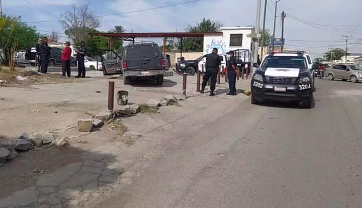 Una persecución que inició en Sabinas terminó en accidente en esta localidad.