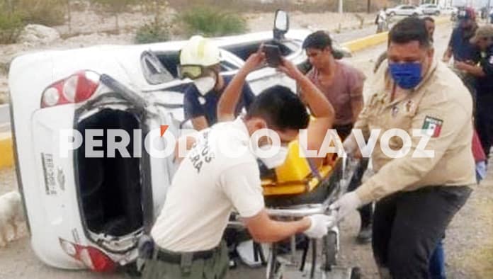 Vuelca en la 30