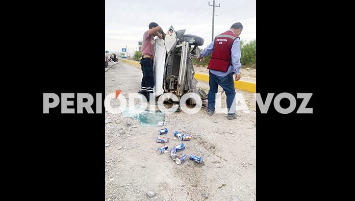 Vuelca en la 30