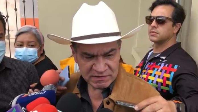 Pide AMLO federalizar el sistema de salud en reunión con gobernadores
