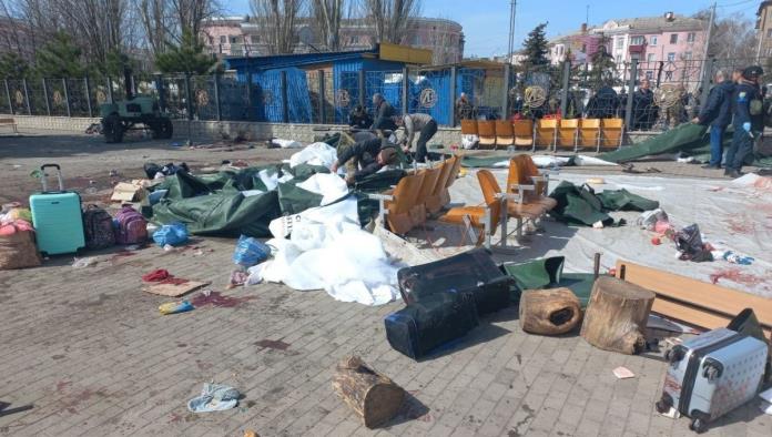China pide investigar ataque a la estación de Kramatorsk