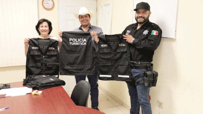 Cuatro Ciénegas: Entregan chalecos tácticos a policías