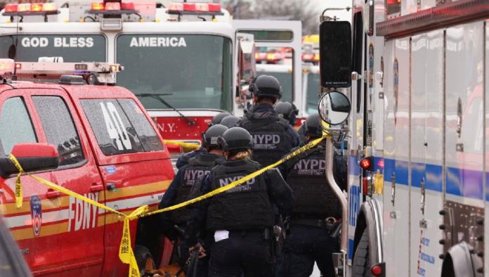No hay mexicanos heridos en ataque en metro de Nueva York