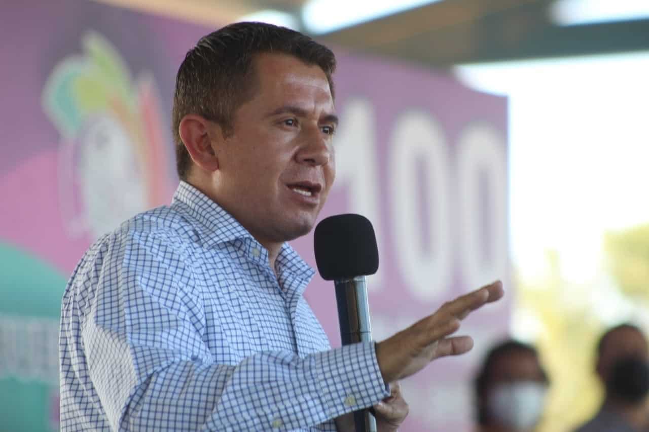 San Buenaventura: Rehabilita Hugo Lozano espacios deportivos