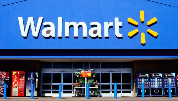 Trato de violar a mujer en Walmart y los clientes lo atrapan